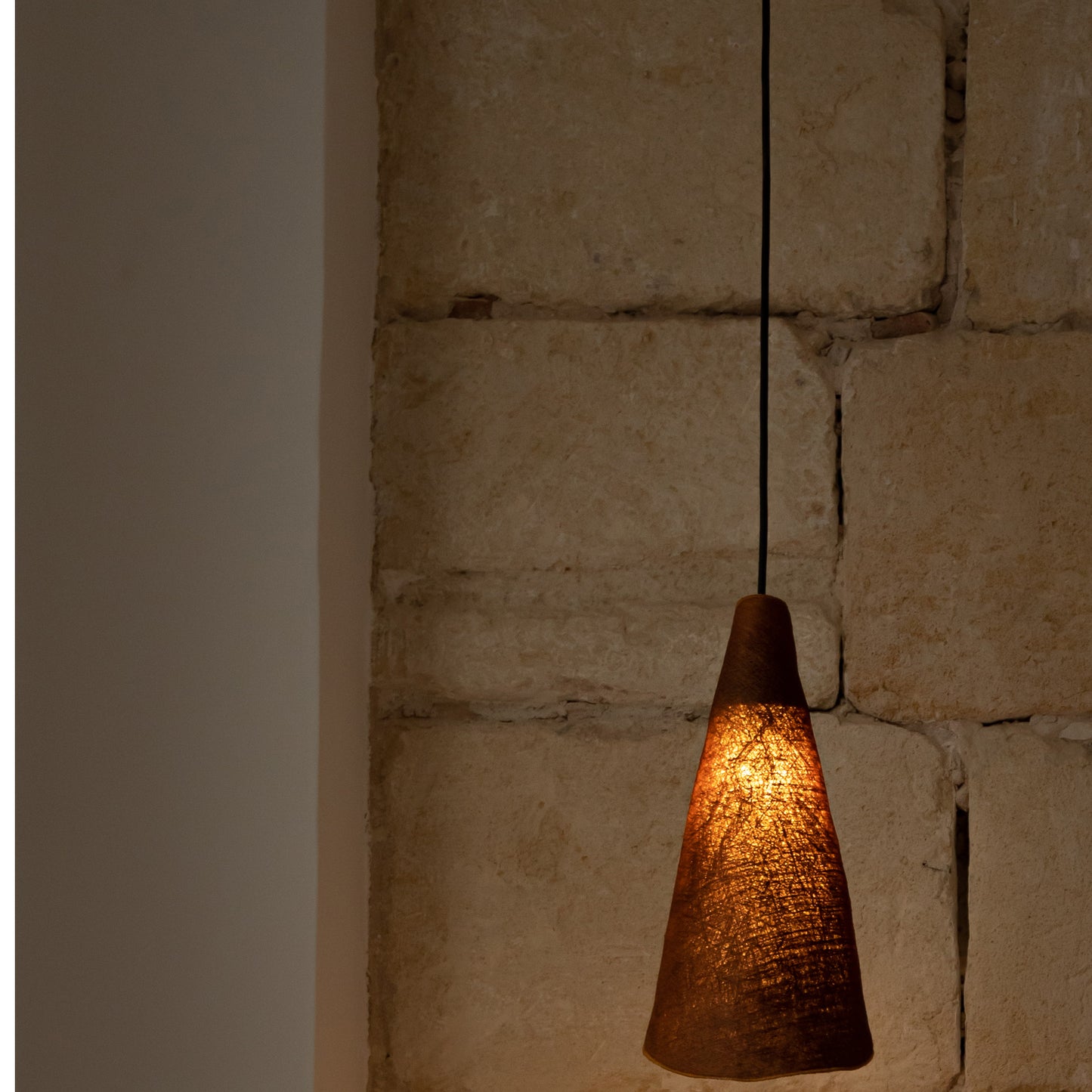 Couro Pendant