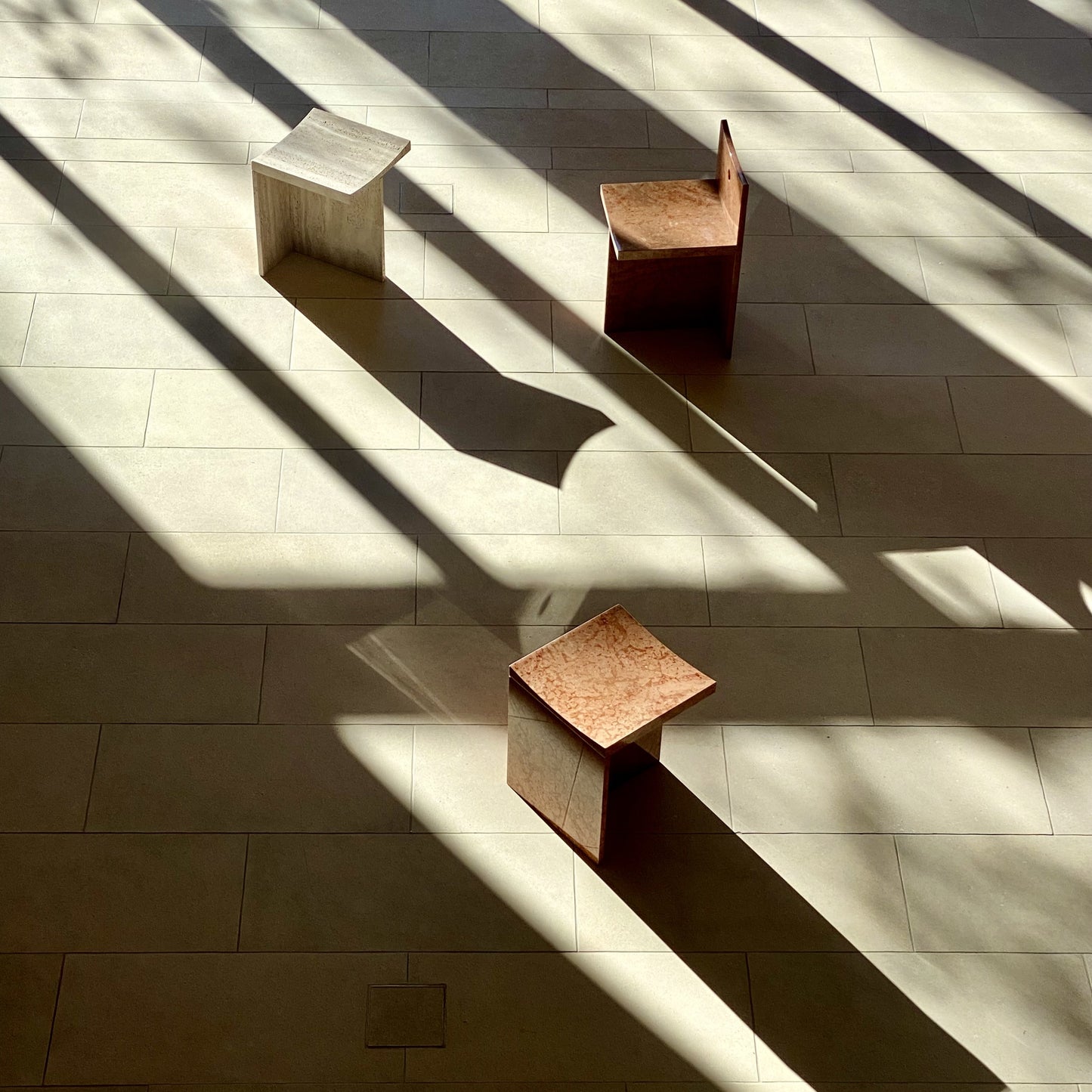 Thebes - marble chair