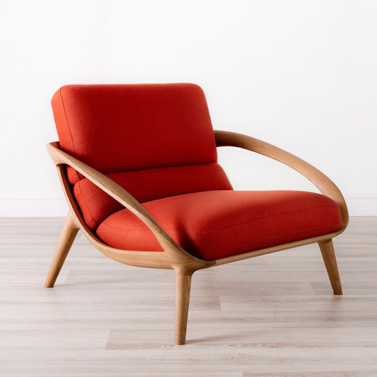Moor lounge chair in oak with red wool upholstery